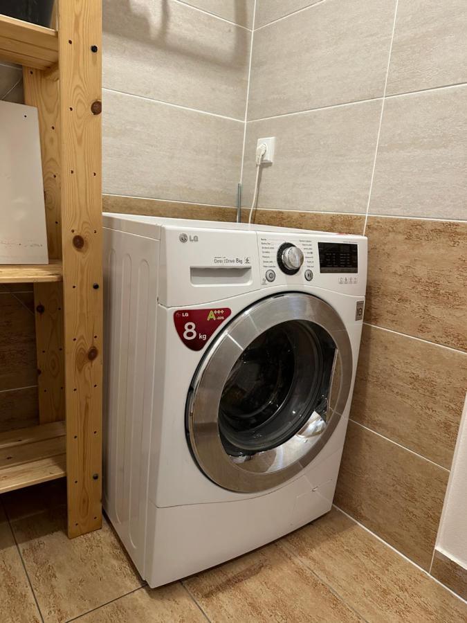 Komarov Apartments Spacilova Nearly Center מראה חיצוני תמונה