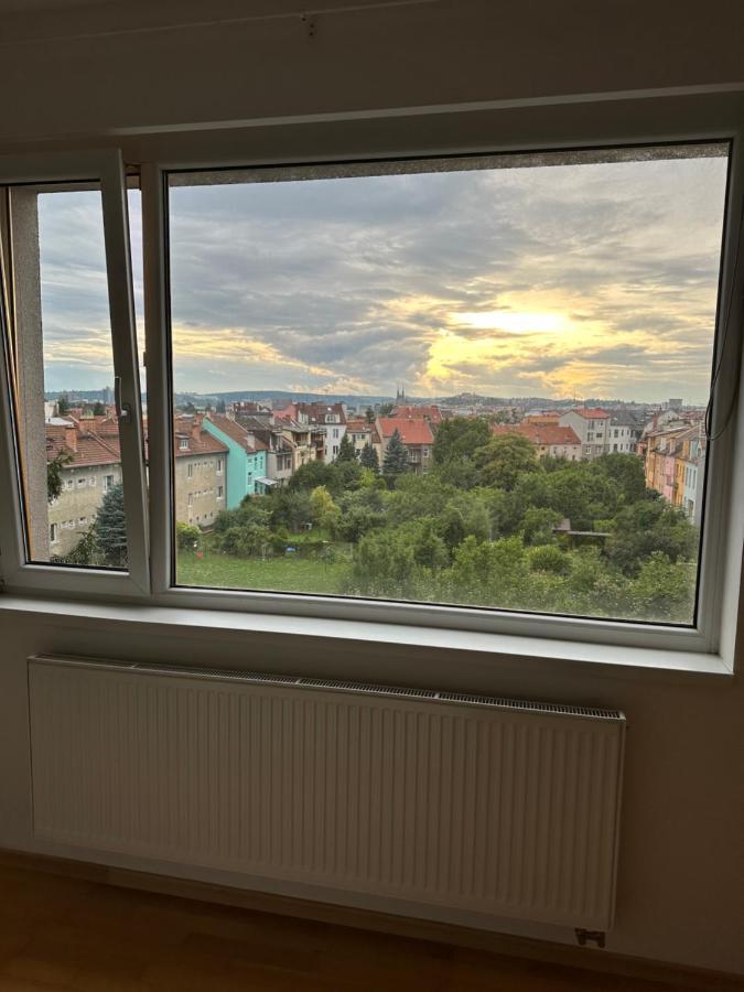 Komarov Apartments Spacilova Nearly Center מראה חיצוני תמונה